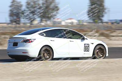 media/Nov-08-2025-Speed Ventures (Sat) [[1c7a6332f5]]/TC B/Session 2 (Turn 2)/